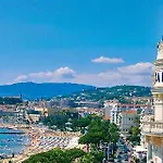 아파트 Apart-a-nice : A Breathtaking View On The Sea